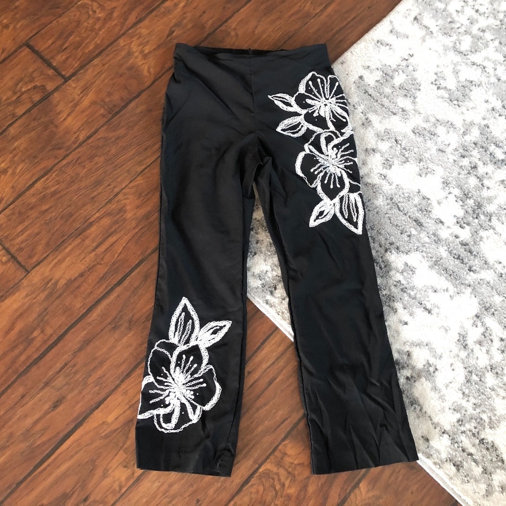 Joseph Ribkoff Pants Floral Embroidery Black 12